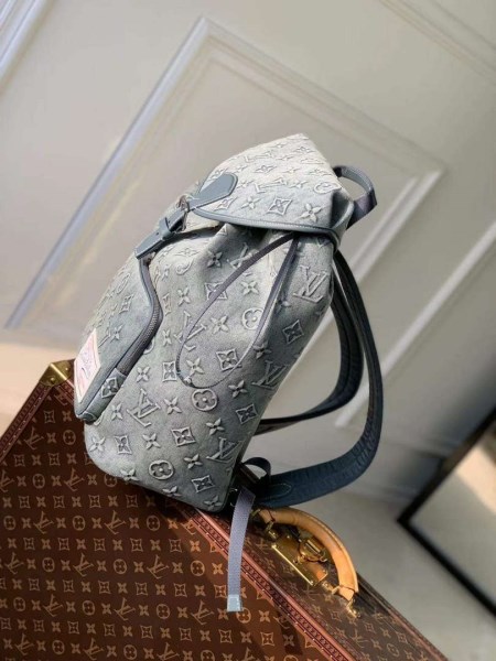 The Louis Vuitton Montsouris Backpack: A Blend of Luxury and Practicality